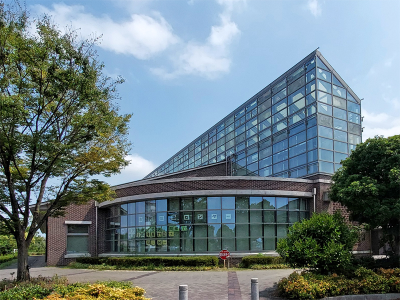 野洲図書館  徒歩23分（1,810m）