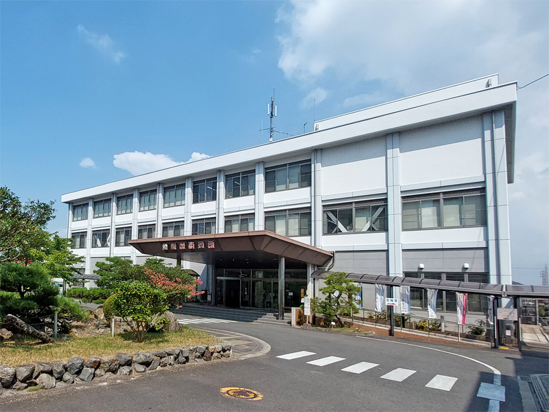 野洲市役所  徒歩2分（135m）